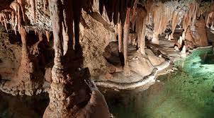 Grottes d’Azé -hotel charme en macon